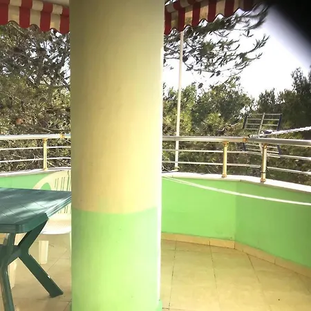 Moebiliertes Apartment